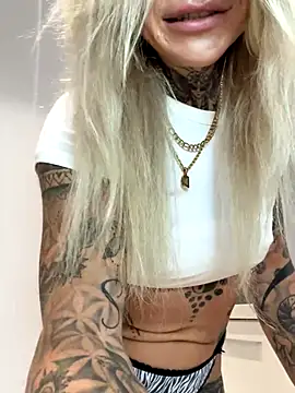 Divina X  online show from 22, 12, 2025