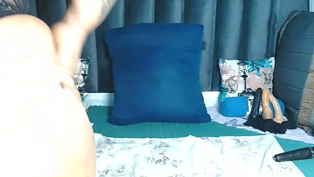 Snapshot of ThickAss90 chatting on 28, 5, 2026 ThickAss90 online show from 28, 5, 2026
