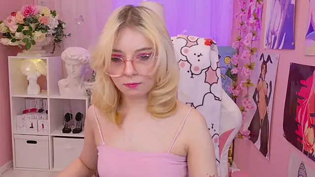 Coconut Mia online show from 24, 1, 2025