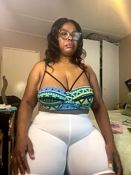 Nomthie online show from 29, 11, 2025