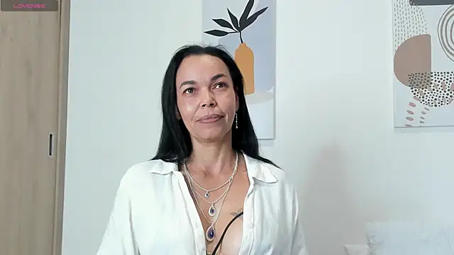 Evawalker  online show from 7, 2, 2025