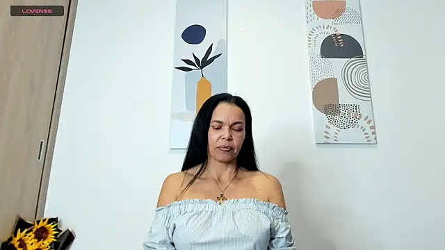 Evawalker  online show from 20, 2, 2025