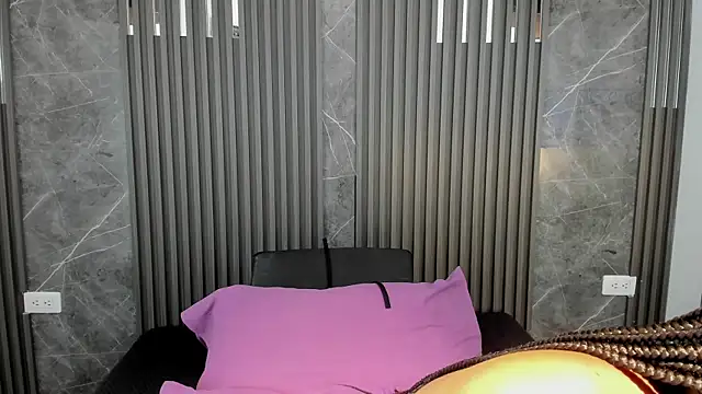 SaraiEvans online show from 11, 2, 2026