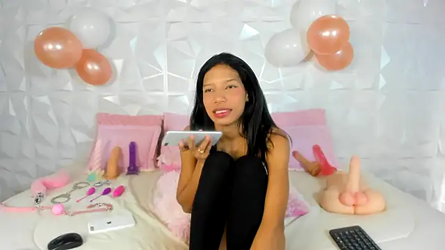 AndreaPinkNaughty online show from 29, 1, 2025