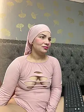 Layla kaderr online show from 14, 4, 2026