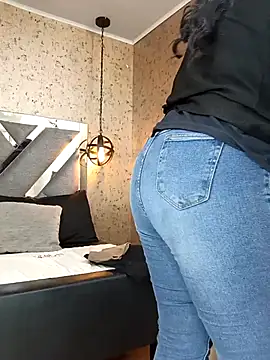 Michelle Brito1 online show from 15, 2, 2025