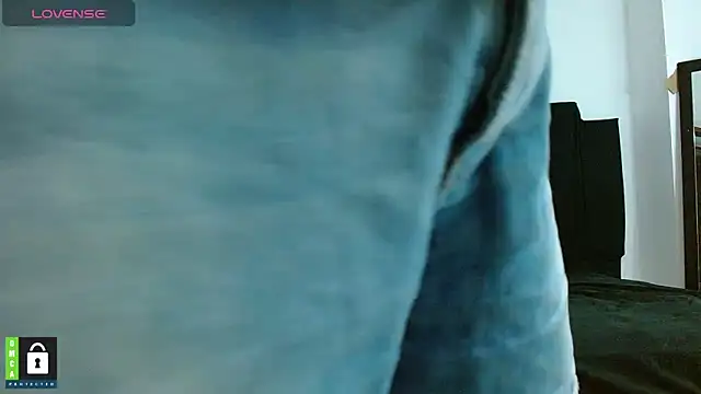 Hot-Couple--18 online show from 23, 12, 2024