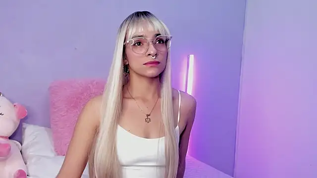 Snapshot of Scarlet_Red_ chatting on 24, 1, 2025 Scarlet Red online show from 24, 1, 2025