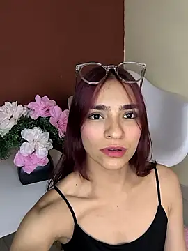 Snapshot of Scarlet_Red_ chatting on 7, 10, 2025 Scarlet Red online show from 7, 10, 2025