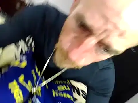 Snapshot of 5g4ever chatting on 4, 12, 2024 5g4ever online show from 4, 12, 2024