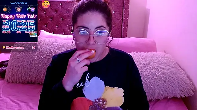 Snapshot of Azamy-12 chatting on 8, 1, 2025 Azamy-12 online show from 8, 1, 2025