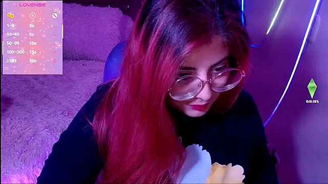 Snapshot of Azamy-12 chatting on 4, 3, 2025 Azamy-12 online show from 4, 3, 2025