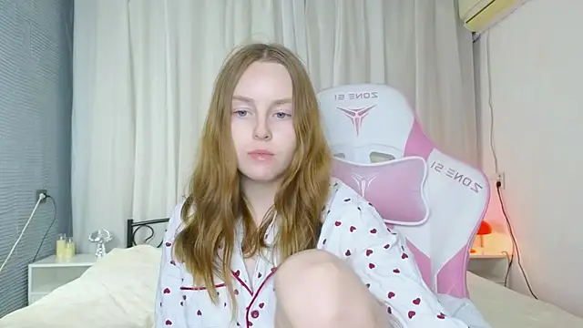 Snapshot of Wild__flowers chatting on 29, 9, 2025 Wild flowers online show from 29, 9, 2025