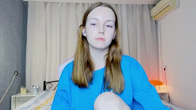Snapshot of Wild__flowers chatting on 11, 10, 2025 Wild flowers online show from 11, 10, 2025