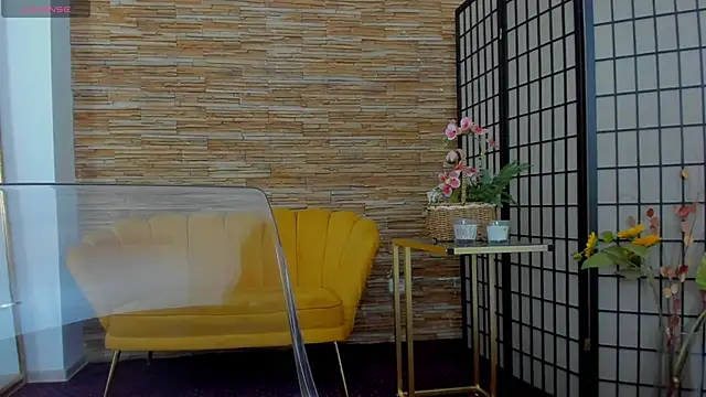 AishaRouhi online show from 12, 9, 2025