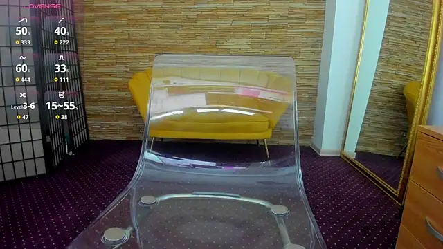 AishaRouhi online show from 4, 10, 2025