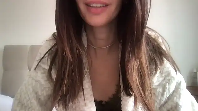 paolajonez online show from 19, 10, 2025