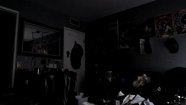 eavestease1 online show from 25, 2, 2026