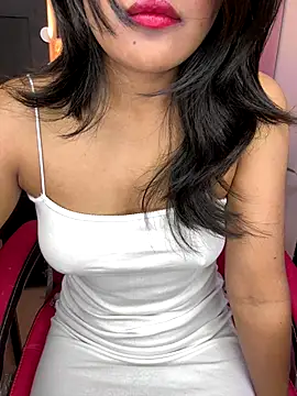 LeisyXO online show from 5, 1, 2026