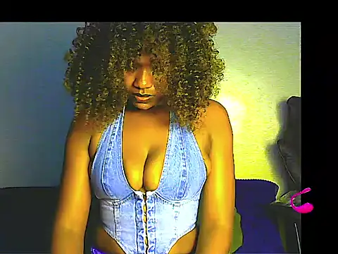 Snapshot of lilylovexx chatting on 15, 5, 2026 lilylovexx online show from 15, 5, 2026