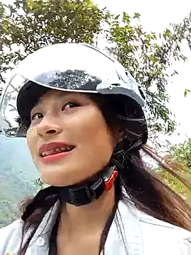 trieungoclnt online show from 17, 10, 2025