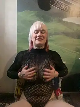 poussichienne online show from 22, 1, 2025