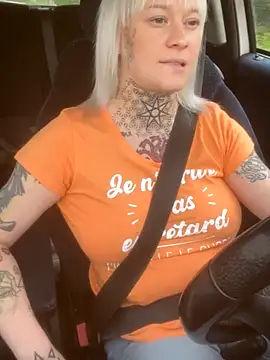 poussichienne online show from 14, 11, 2025