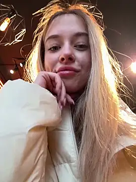 Snapshot of enjoy_my_beauty chatting on 5, 2, 2026 enjoy my beauty online show from 5, 2, 2026