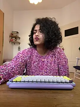 Curvydesifromgermany online show from 4, 2, 2025