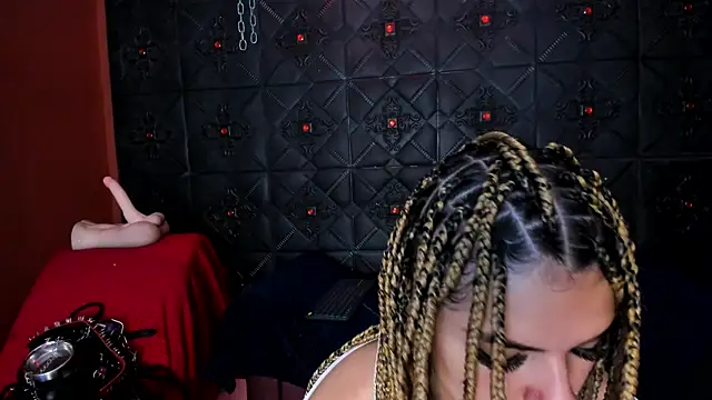 annavi  online show from 11, 10, 2025