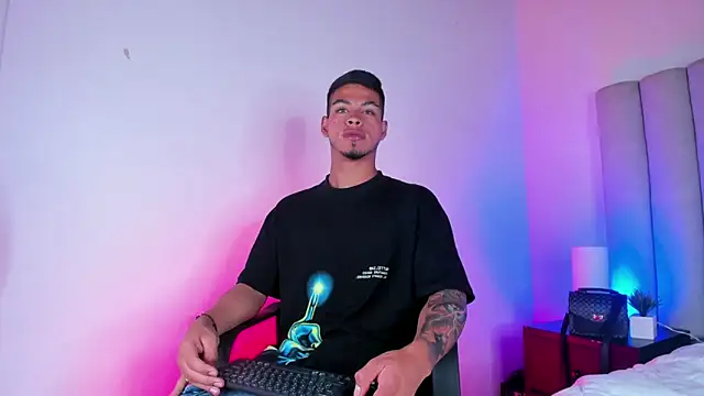 Ken-boy  online show from 1, 2, 2025