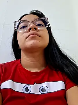 -VICKKY online show from 3, 2, 2026