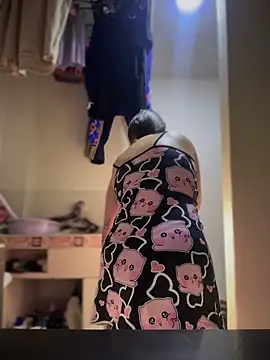 Emiily lee online show from 6, 4, 2026