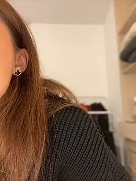 Snapshot of AnaWest chatting on 3, 3, 2025 AnaWest online show from 3, 3, 2025