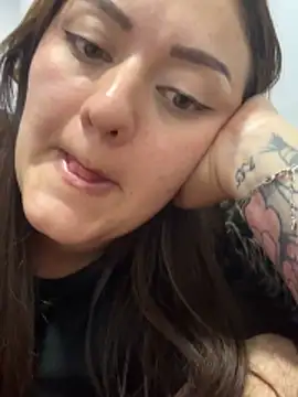 Sofiawilson  online show from 20, 12, 2025