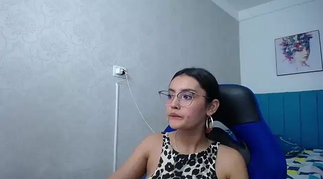 antonella sweetlittle online show from 25, 1, 2025