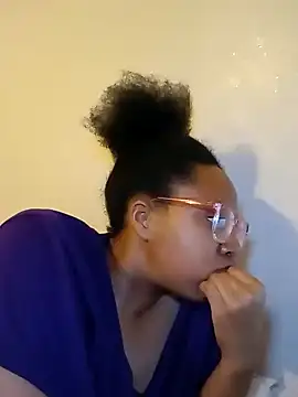 Snapshot of madamsensuale chatting on 13, 2, 2025 madamsensuale online show from 13, 2, 2025