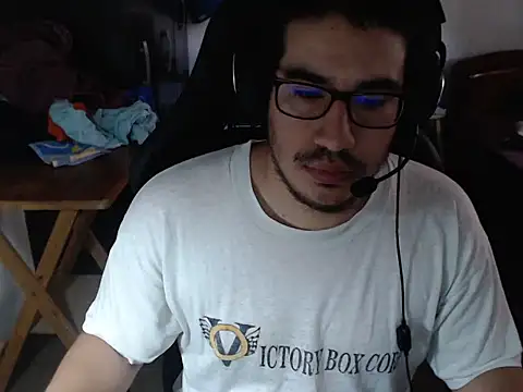 thealfawolf01 online show from 12, 1, 2025