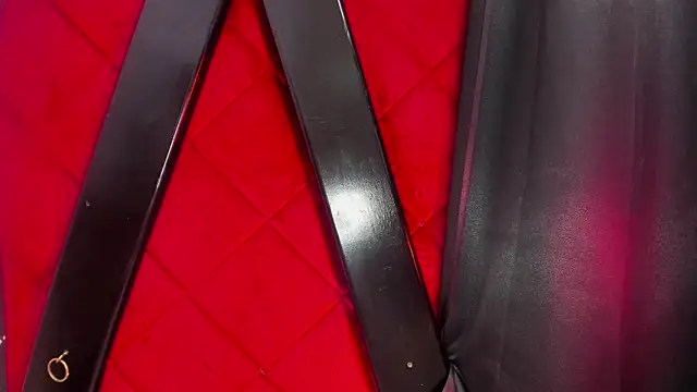 hanna slut  online show from 7, 1, 2025