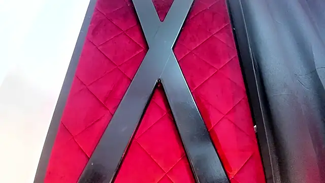 hanna slut  online show from 4, 2, 2025