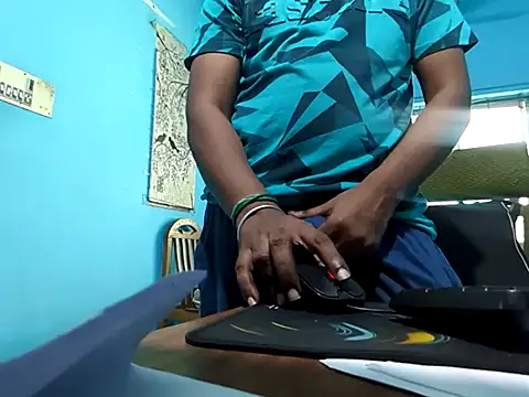 Snapshot of rajesh31tamil chatting on 14, 1, 2026 rajesh31tamil online show from 14, 1, 2026