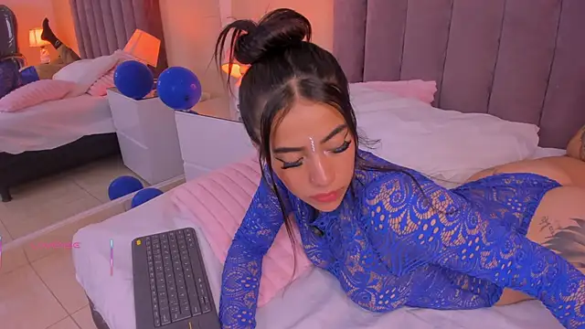 Snapshot of Megan_Thompsonn chatting on 18, 6, 2026 Megan Thompsonn online show from 18, 6, 2026