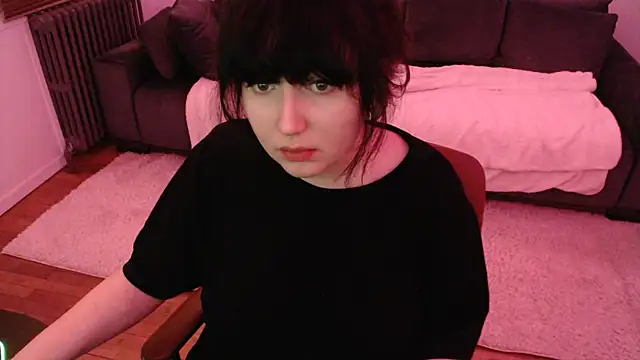 Lynylou online show from 24, 1, 2025