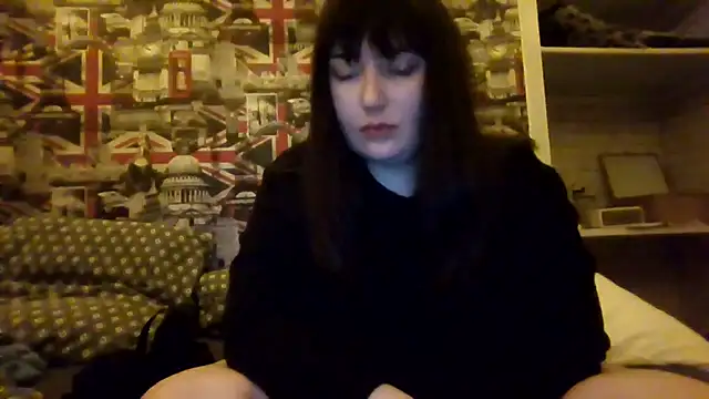 Lynylou online show from 19, 11, 2025