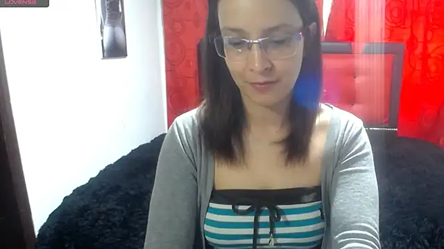 Snapshot of tatysmaturemilf chatting on 12, 12, 2024 tatysmaturemilf online show from 12, 12, 2024