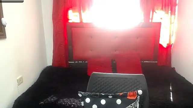 Snapshot of tatysmaturemilf chatting on 22, 1, 2025 tatysmaturemilf online show from 22, 1, 2025