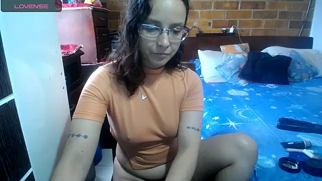Snapshot of tatysmaturemilf chatting on 13, 3, 2025 tatysmaturemilf online show from 13, 3, 2025