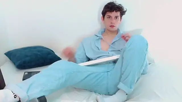 Elio555 online show from 15, 12, 2024