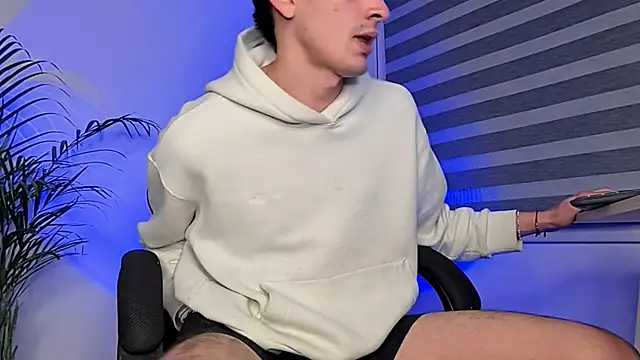 Snapshot of bastia_noooo chatting on 15, 9, 2025 bastia noooo online show from 15, 9, 2025