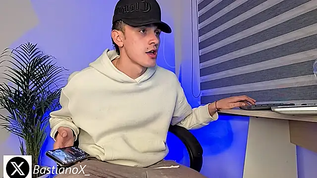 Snapshot of bastia_noooo chatting on 16, 10, 2025 bastia noooo online show from 16, 10, 2025